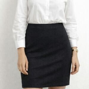 Old Navy Dark Gray Mini Skirt Women's Size M Pull On Stretch Office Career
